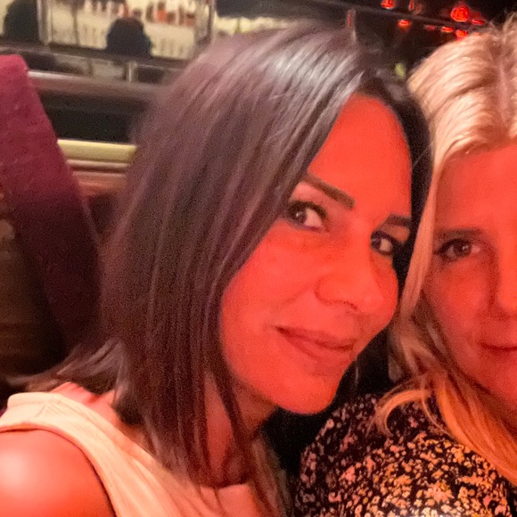 Meet your Poshers; duo Valerie & Daughter Peyton - Picture 4 of 12